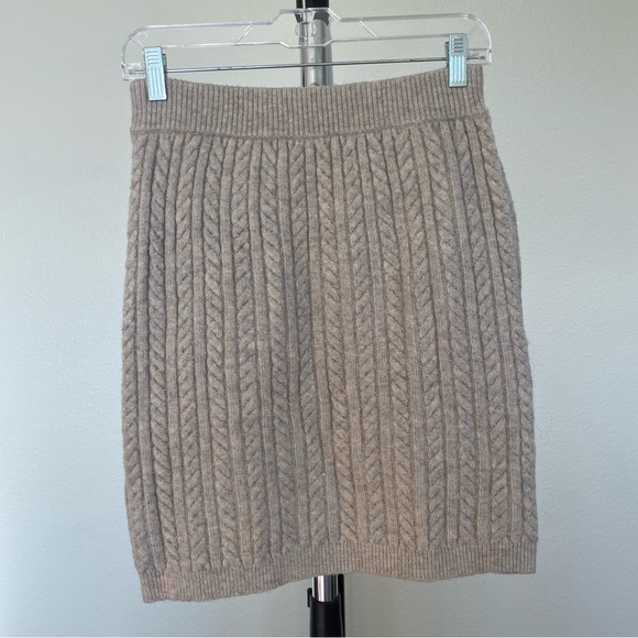 Express Knit Midi Skirt Medium - Picture 1 of 3